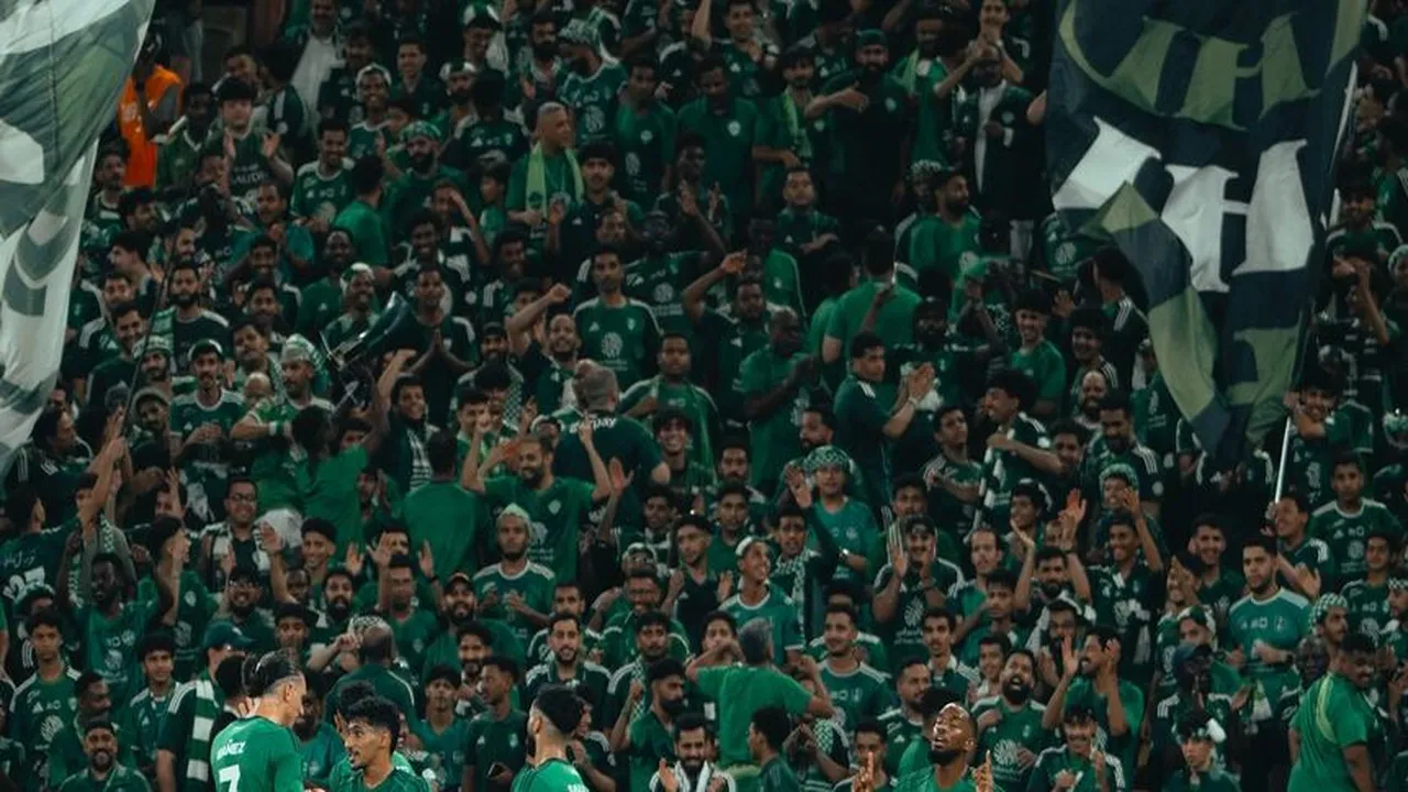 موعد مباراة الأهلي واتحاد جدة وتشكيل الفريقين المتوقع في الدوري السعودي للمحترفين